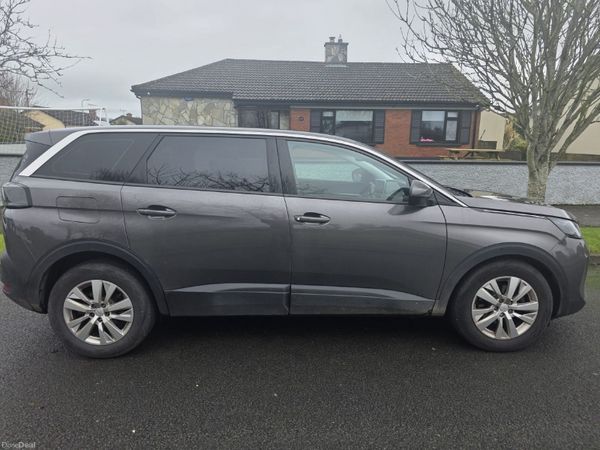 Peugeot 5008 MPV, Diesel, 2021, Grey