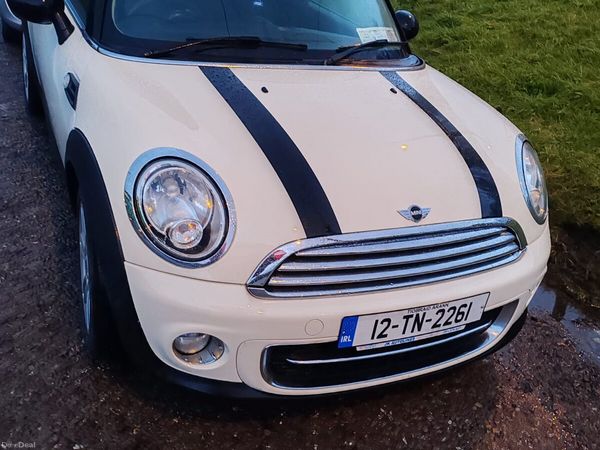 Mini Cooper Hatchback, Diesel, 2012, White