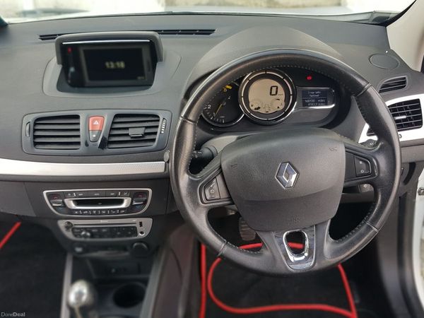 Renault Megane Estate, Diesel, 2014, White