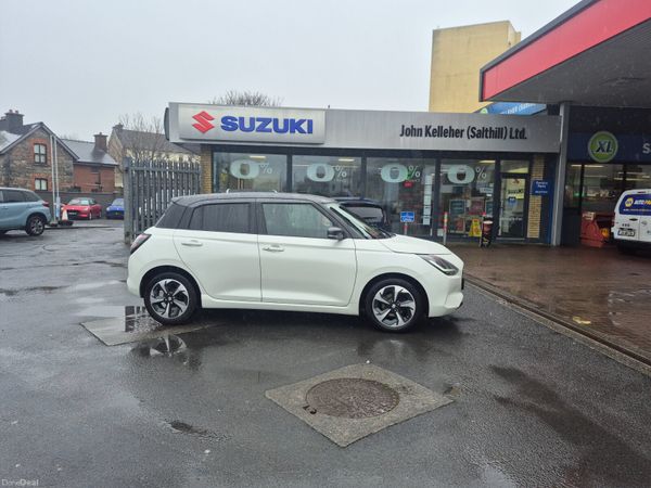 Suzuki Swift Hatchback, Petrol Hybrid, 2025, White