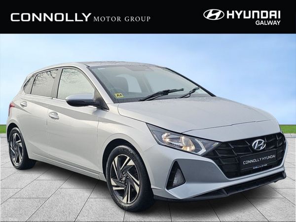 Hyundai i20 Hatchback, Petrol, 2022, Grey
