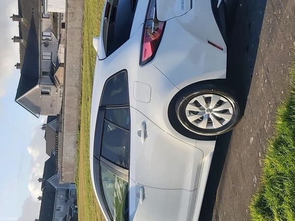 Toyota Corolla Estate, Petrol Hybrid, 2022, White