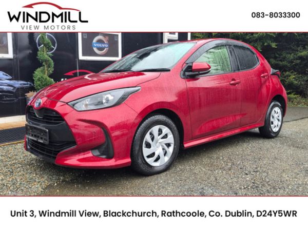 Toyota Yaris Hatchback, Petrol Hybrid, 2020, Red