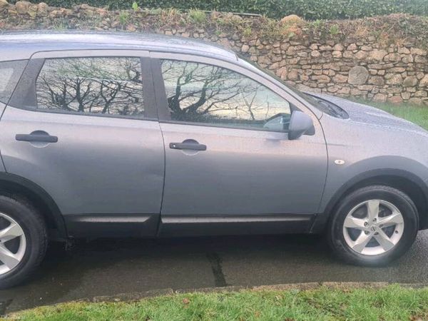 Nissan Qashqai Hatchback, Diesel, 2010, Grey