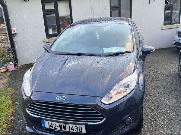 Ford Fiesta Hatchback, Petrol, 2014, Grey