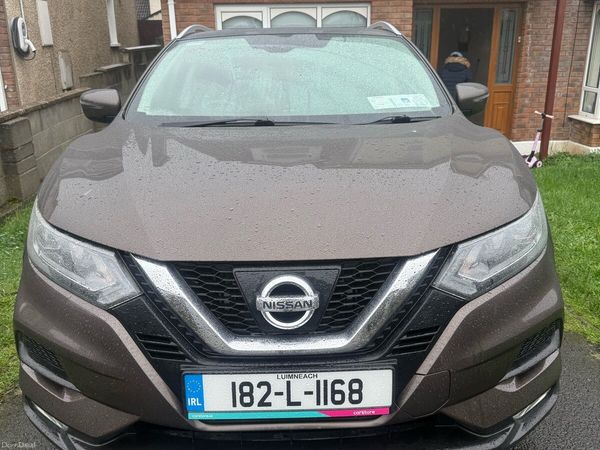 Nissan Qashqai MPV, Petrol, 2018, Brown