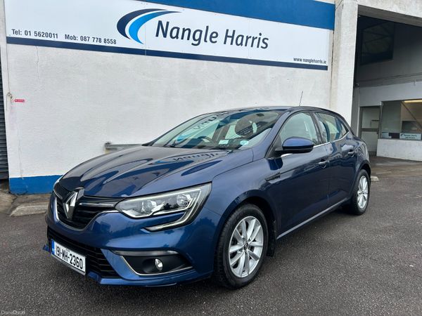 Renault Megane Hatchback, Petrol, 2019, Blue