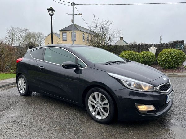 Kia Ceed Hatchback, Diesel, 2013, Black