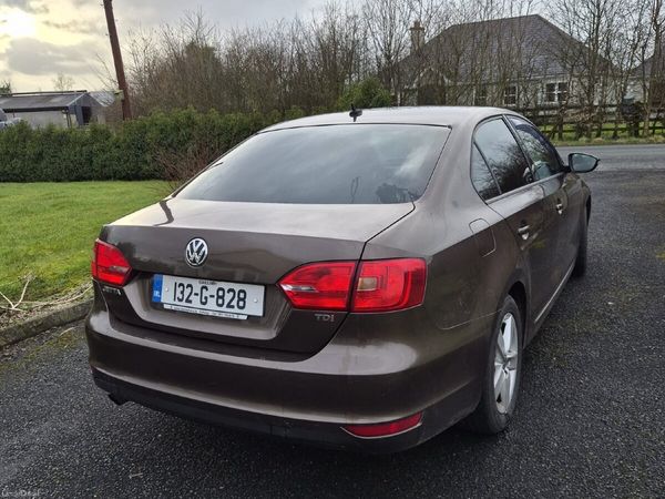 Volkswagen Jetta Saloon, Diesel, 2013, Brown