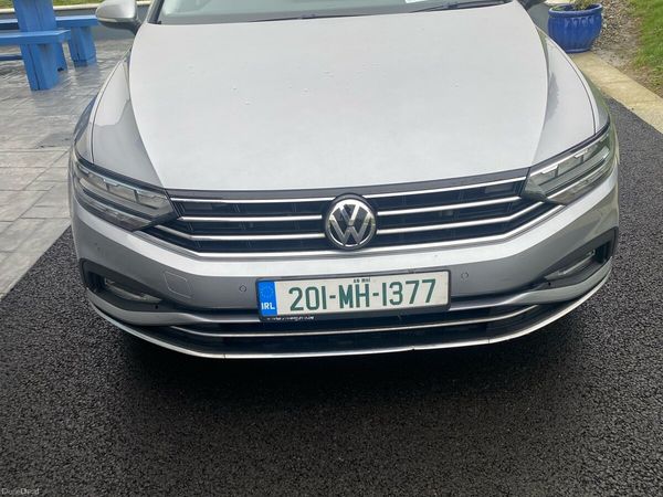 Volkswagen Passat Saloon, Diesel, 2020, Grey