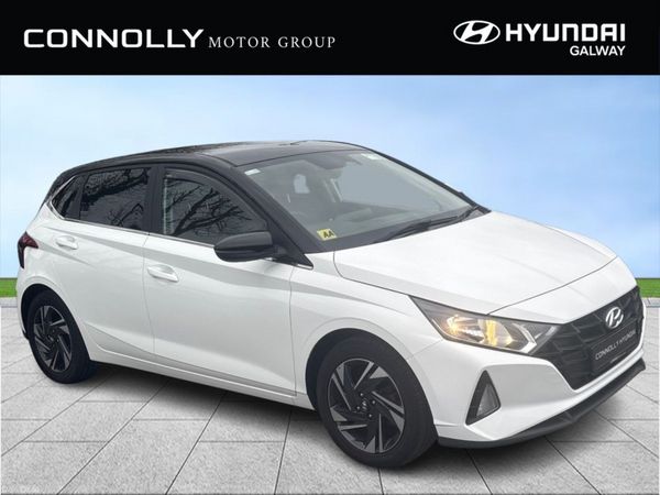 Hyundai i20 Hatchback, Petrol, 2023, White