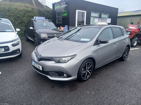 Toyota Auris MPV, Petrol Hybrid, 2018, Grey