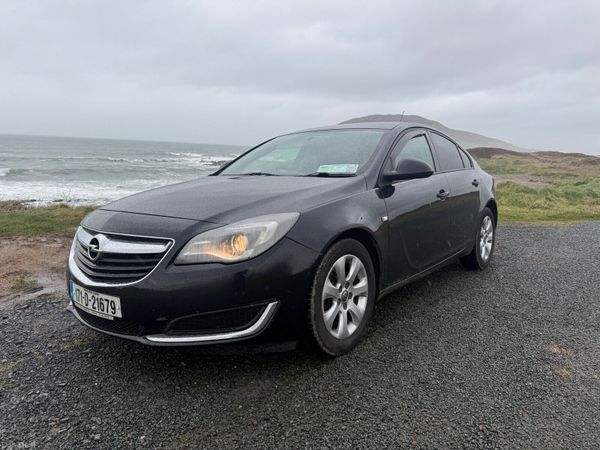 Opel Insignia Hatchback, Diesel, 2017, Black