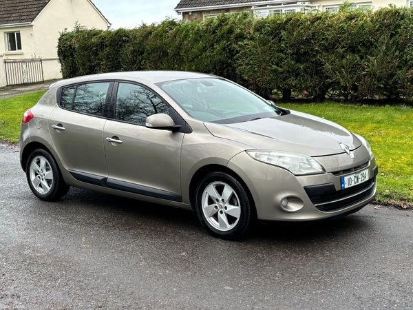 Renault Megane Hatchback, Diesel, 2010, Gold