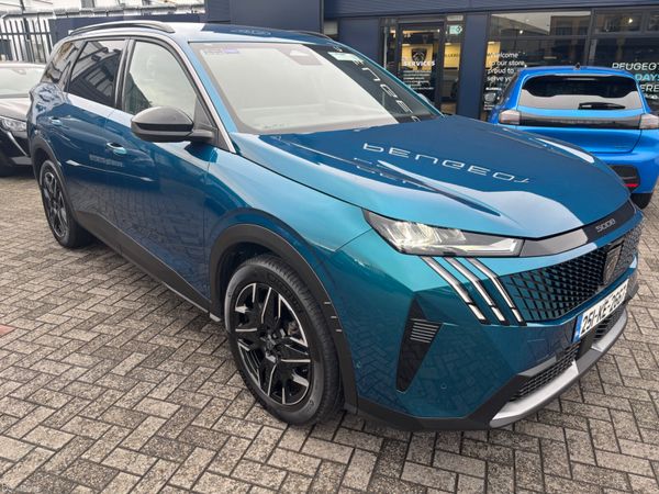 Peugeot 5008 MPV, Petrol, 2025, Blue