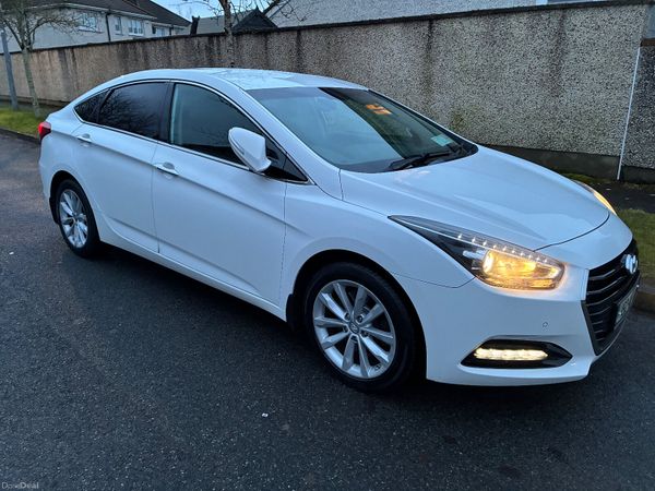 Hyundai i40 Saloon, Diesel, 2015, White