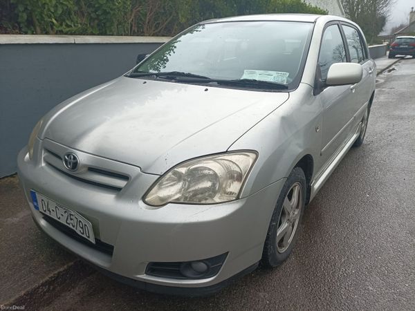 Toyota Corolla Hatchback, Diesel, 2004, Silver