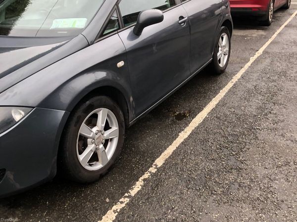 SEAT Leon Hatchback, Petrol, 2008, Grey