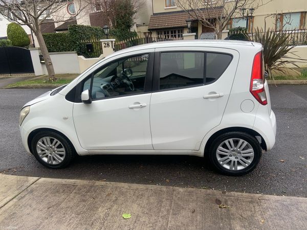 Suzuki Splash Hatchback, Petrol, 2011, White