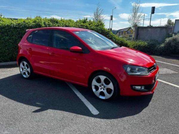 Volkswagen Polo Hatchback, Petrol, 2012, Red