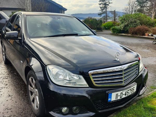 Mercedes-Benz C-Class Saloon, Diesel, 2011, Black