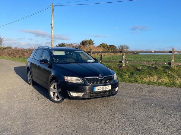Skoda Octavia Estate, Diesel, 2014, Black