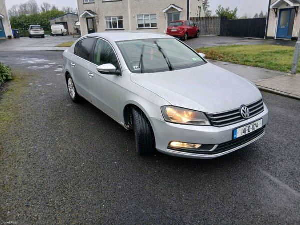 Volkswagen Passat Saloon, Diesel, 2014, Silver