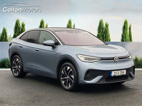 Volkswagen ID.5 Hatchback, Electric, 2023, Blue