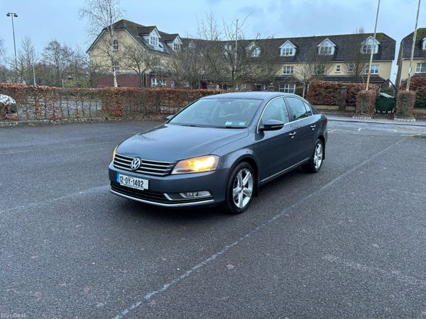 Volkswagen Passat Saloon, Diesel, 2012, Grey