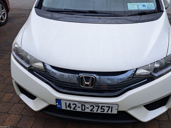 Honda Fit Hatchback, Petrol Hybrid, 2014, White