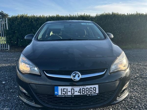 Vauxhall Astra Hatchback, Diesel, 2015, Black