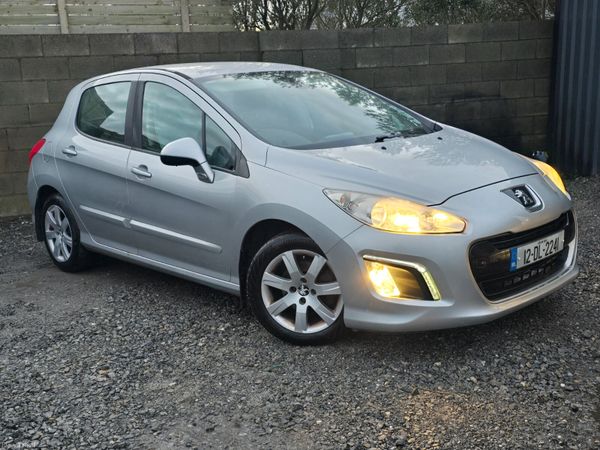 Peugeot 308 Hatchback, Diesel, 2012, Silver