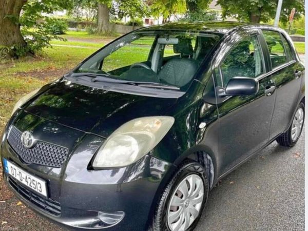 Toyota Yaris Hatchback, Petrol, 2007, Black