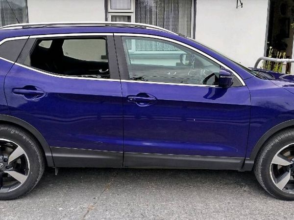 Nissan Qashqai SUV, Diesel, 2017, Blue