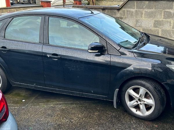 Ford Focus Hatchback, Petrol, 2009, Black
