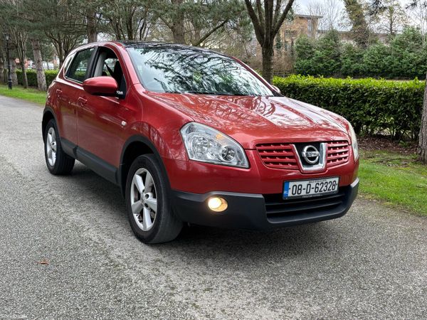 Nissan Qashqai Hatchback, Diesel, 2008, Red