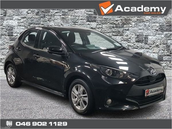 Toyota Yaris Hatchback, Petrol Hybrid, 2022, Black
