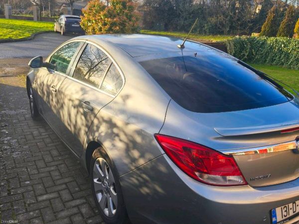 Vauxhall Insignia Hatchback, Diesel, 2013, Silver