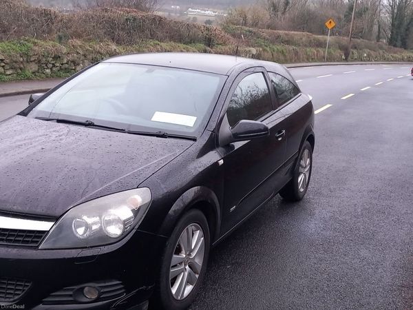 Opel Astra Hatchback, Petrol, 2007, Black