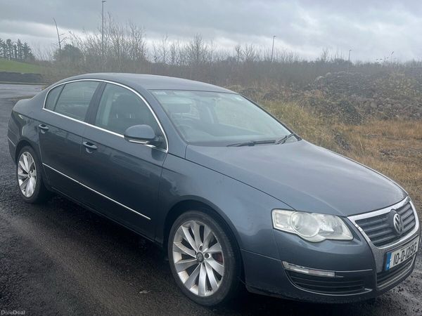 Volkswagen Passat Saloon, Diesel, 2010, Grey