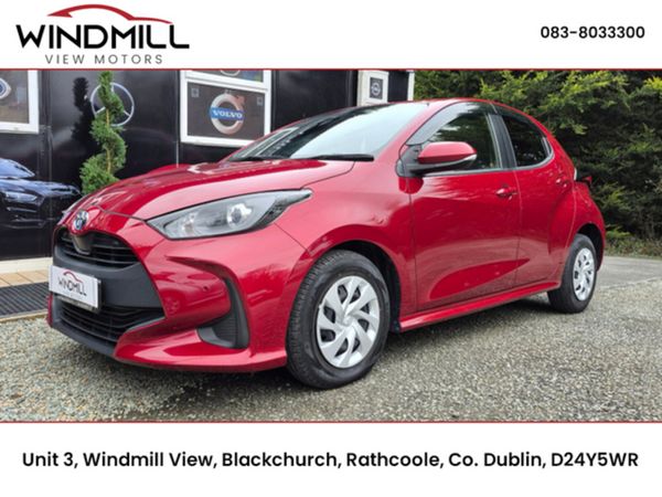 Toyota Yaris Hatchback, Petrol Hybrid, 2020, Red