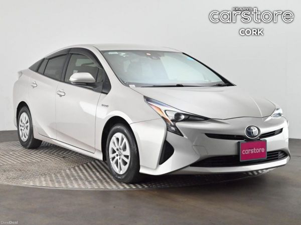 Toyota Prius Hatchback, Petrol Hybrid, 2018, Gold