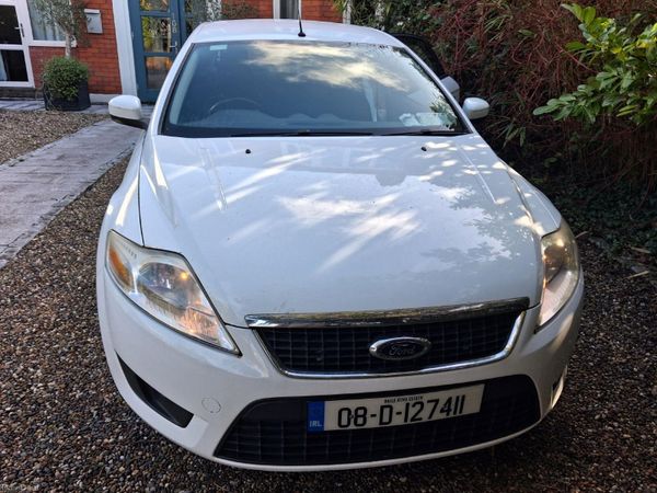 Ford Mondeo Hatchback, Petrol, 2008, White