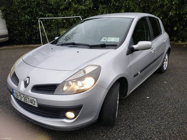 Renault Clio Hatchback, Petrol, 2008, Silver