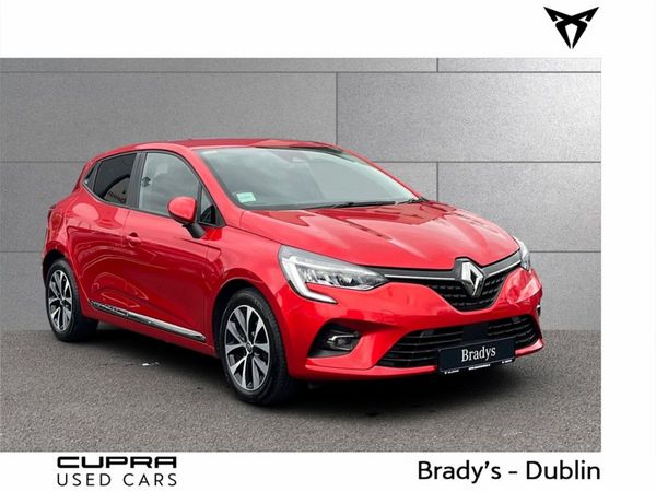 Renault Clio Hatchback, Petrol, 2021, Red