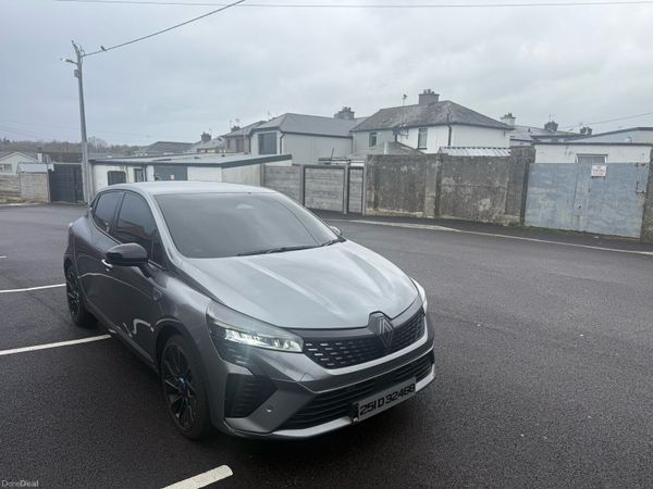 Renault Clio Hatchback, Petrol, 2025, Grey