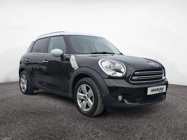 Mini Cooper Hatchback, Diesel, 2015, Black