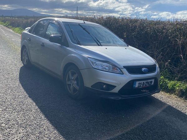 Ford Focus Saloon, Diesel, 2011, Silver