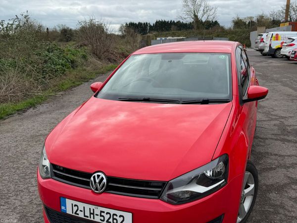 Volkswagen Polo Hatchback, Petrol, 2012, Red