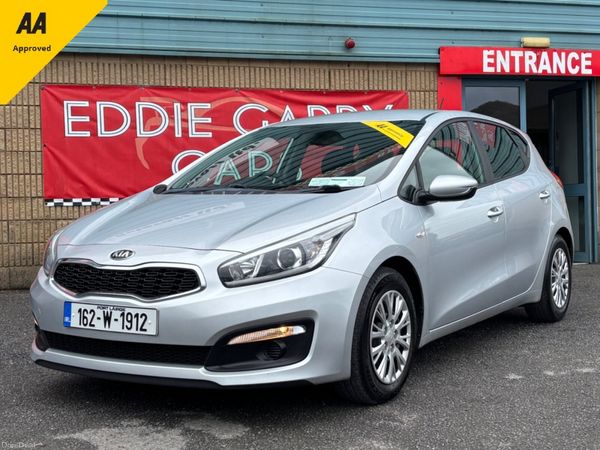Kia Ceed Hatchback, Diesel, 2016, Silver